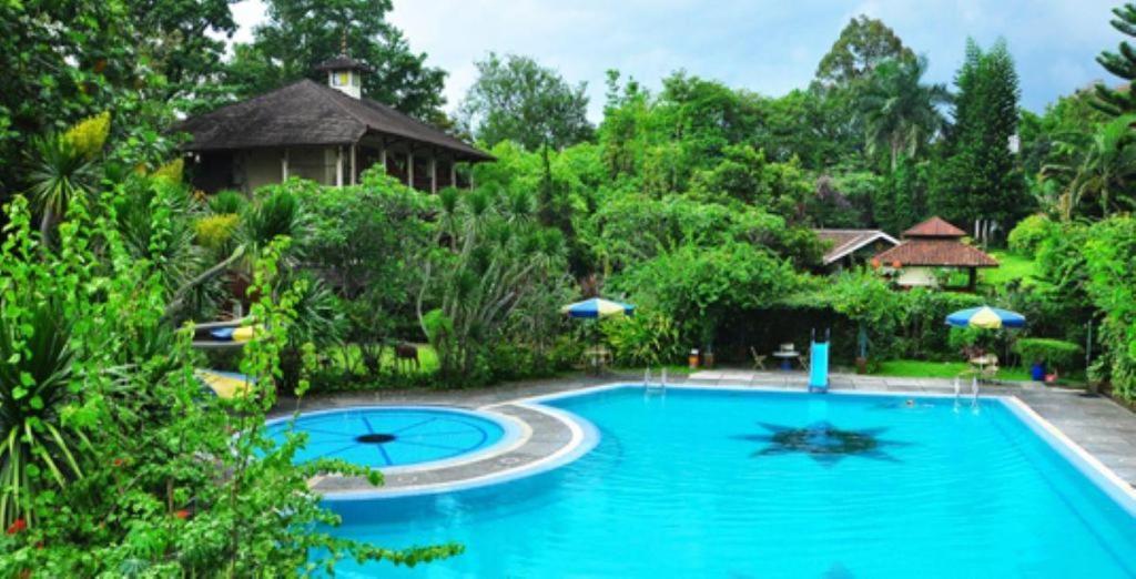 Taman Sari Hotel Dan Resort Sukabumi Zewnętrze zdjęcie