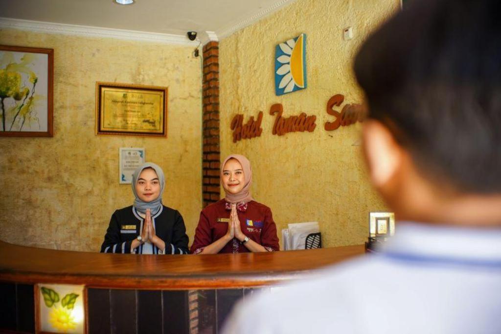 Taman Sari Hotel Dan Resort Sukabumi Zewnętrze zdjęcie